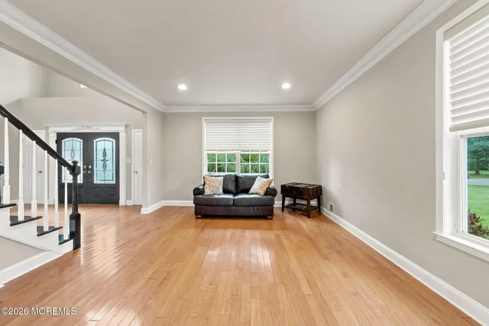 901 Oakley Drive Freehold, NJ 07728
