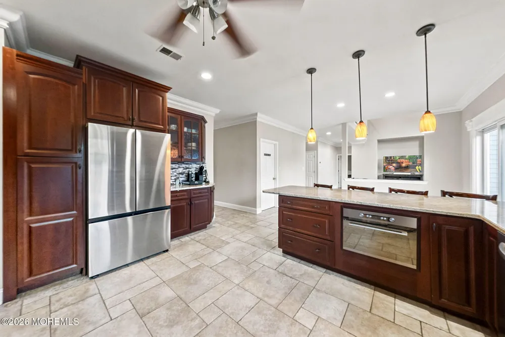 901 Oakley Drive Freehold, NJ 07728
