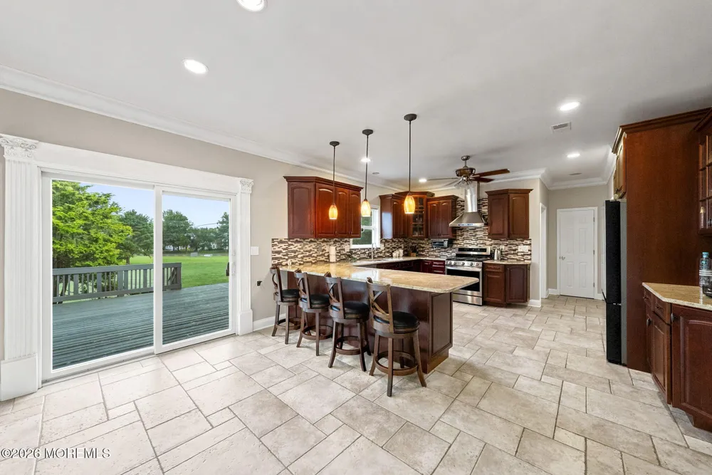 901 Oakley Drive Freehold, NJ 07728