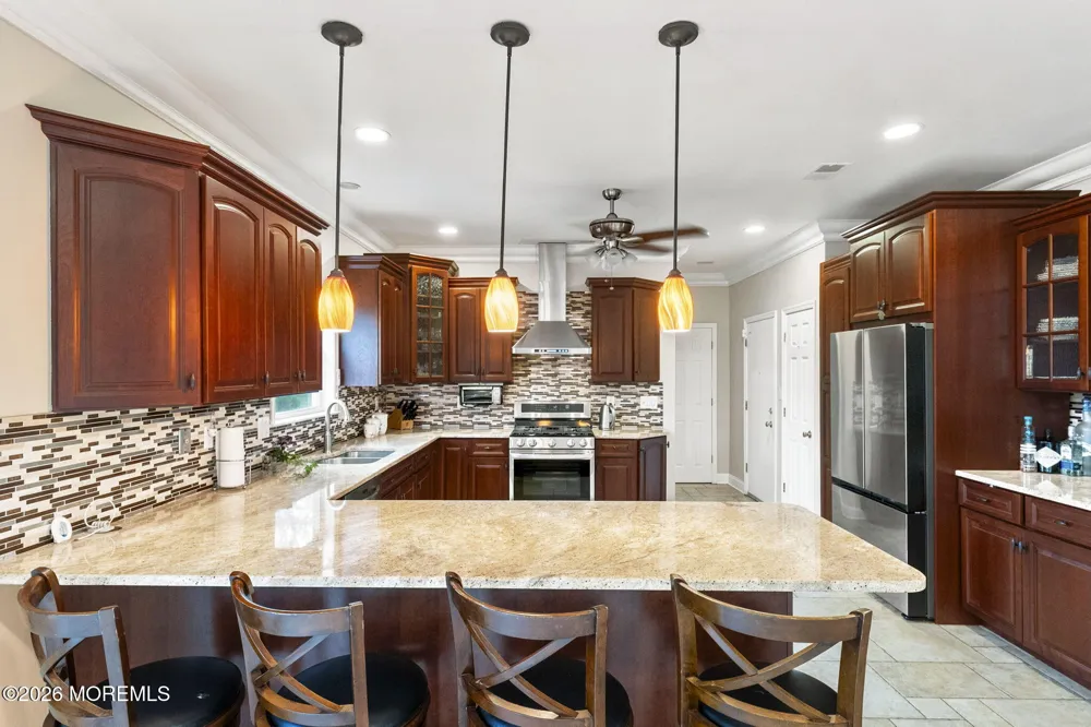 901 Oakley Drive Freehold, NJ 07728