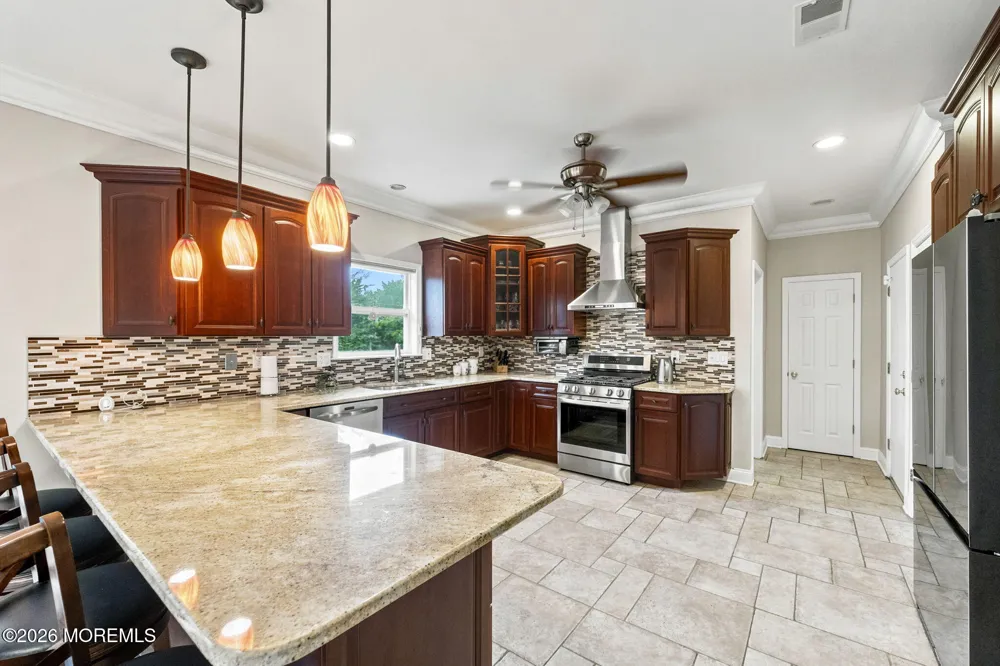 901 Oakley Drive Freehold, NJ 07728