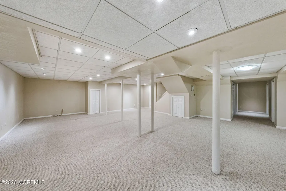 901 Oakley Drive Freehold, NJ 07728