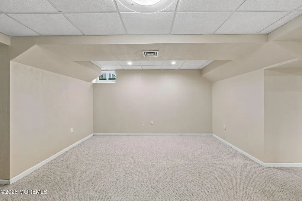 901 Oakley Drive Freehold, NJ 07728