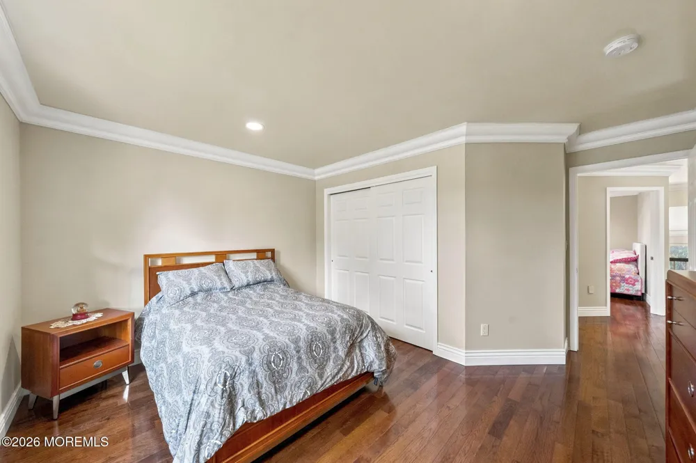 901 Oakley Drive Freehold, NJ 07728