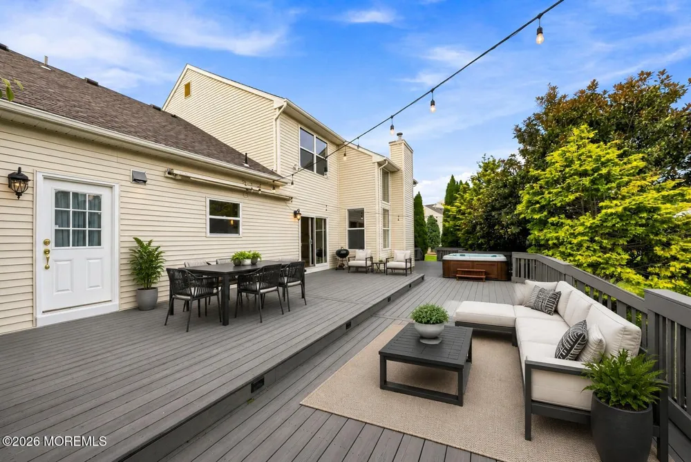 901 Oakley Drive Freehold, NJ 07728