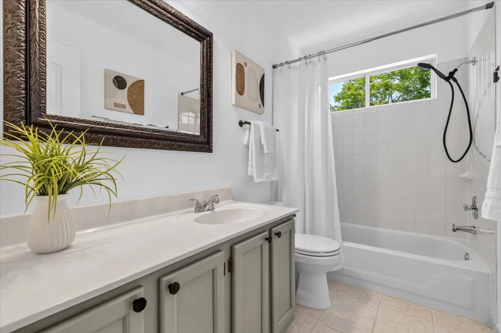 3321 Grasshopper Drive Austin, TX 78748