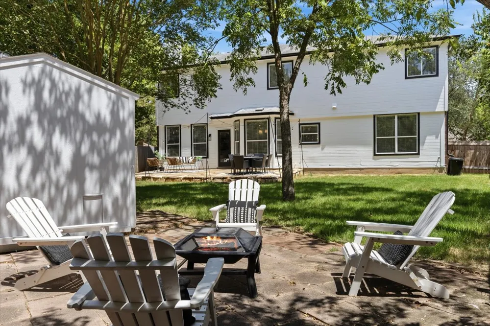 3321 Grasshopper Drive Austin, TX 78748