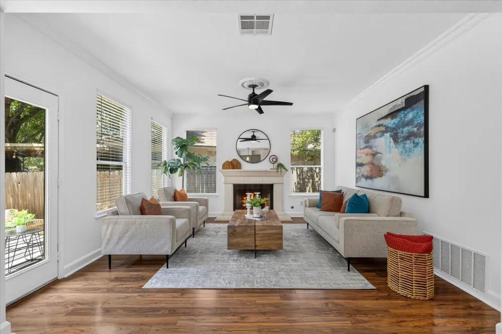 3321 Grasshopper Drive Austin, TX 78748