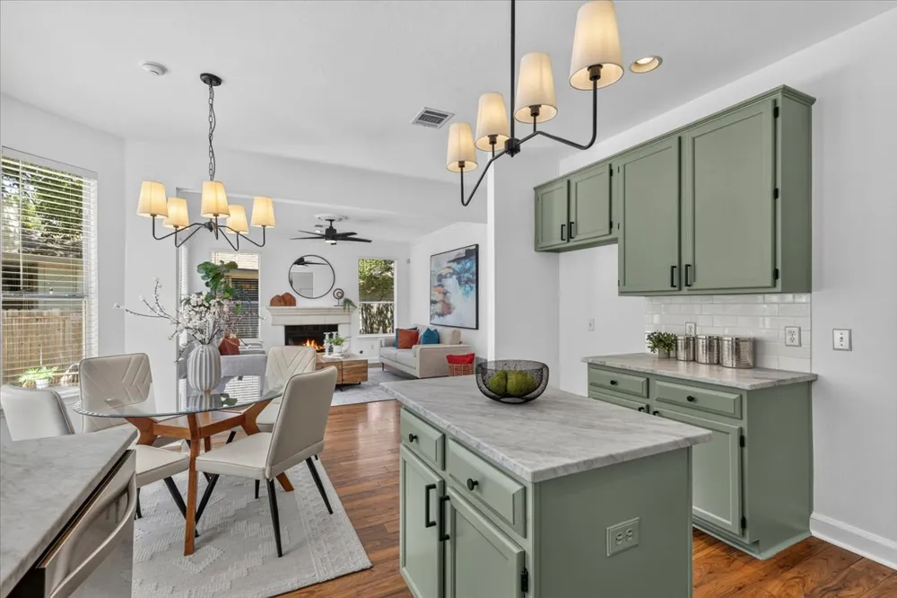 3321 Grasshopper Drive Austin, TX 78748
