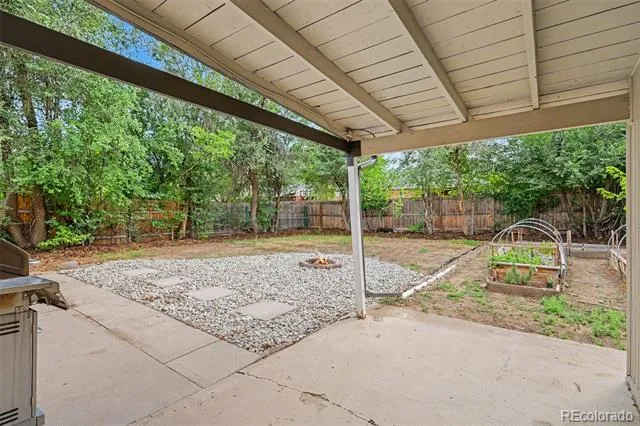 931 Tucson Street Aurora, CO 80011