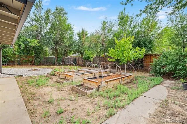 931 Tucson Street Aurora, CO 80011