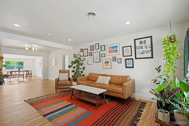 931 Tucson Street Aurora, CO 80011