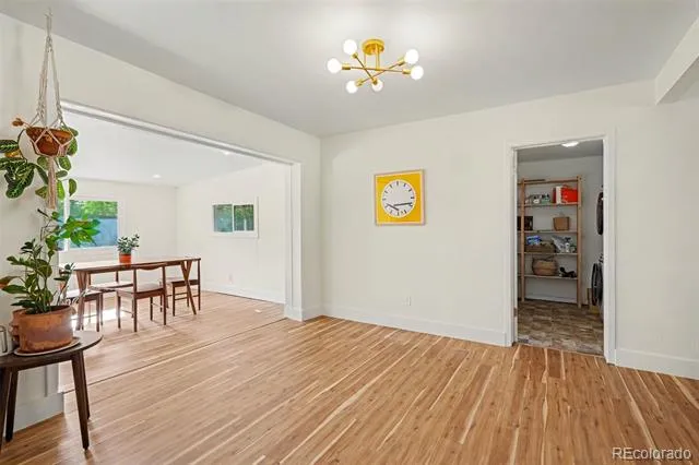 931 Tucson Street Aurora, CO 80011