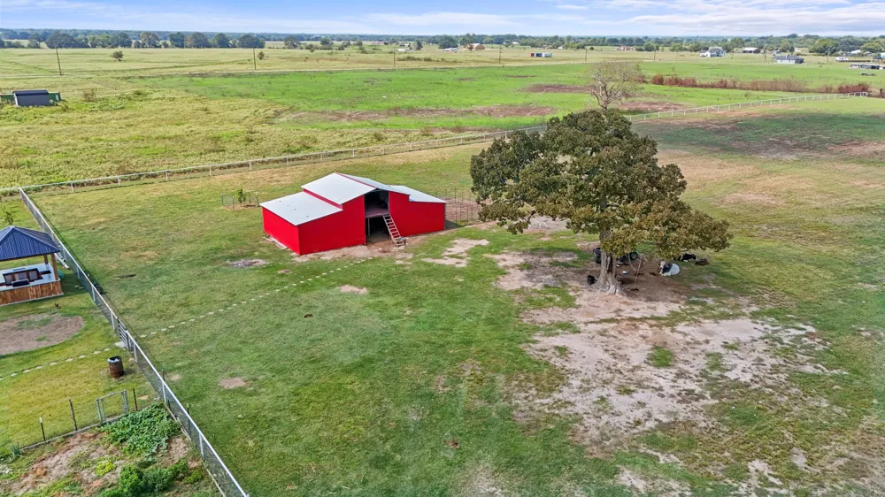 233 Private Road #7786 Wills Point, TX 75169