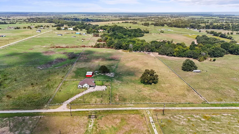 233 Private Road #7786 Wills Point, TX 75169