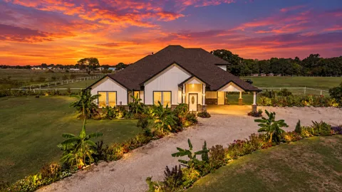 233 Private Road #7786