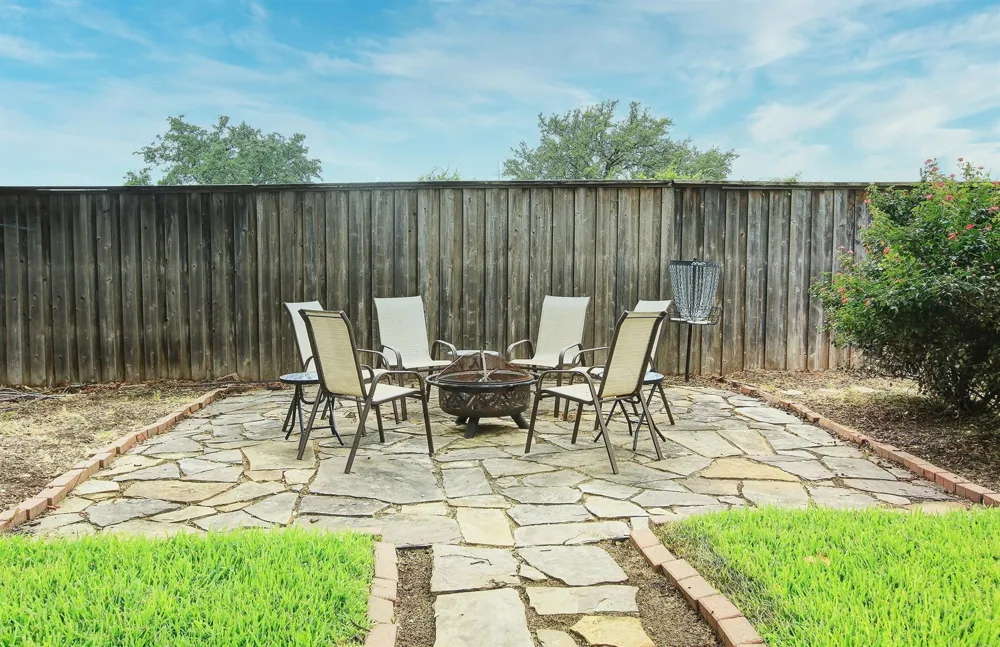 3230 Camelot Drive Dallas, TX 75229