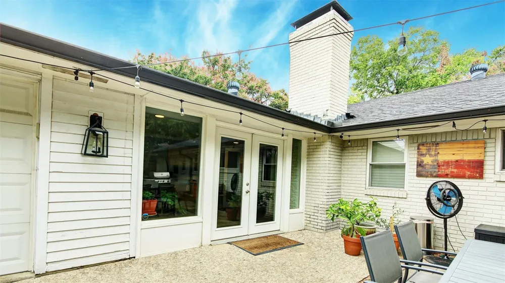 3230 Camelot Drive Dallas, TX 75229