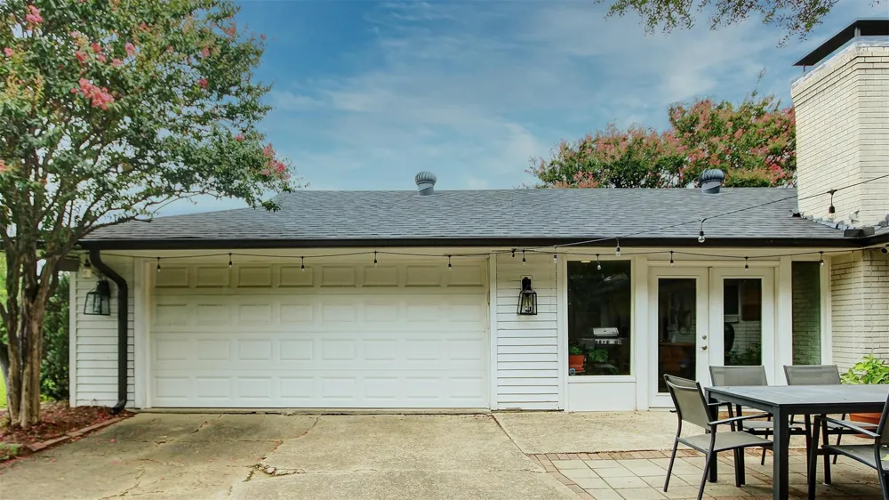 3230 Camelot Drive Dallas, TX 75229