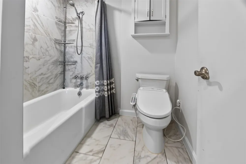 3230 Camelot Drive Dallas, TX 75229