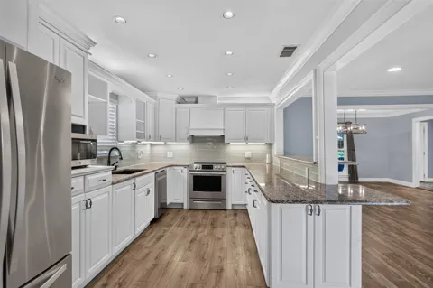 3230 Camelot Drive