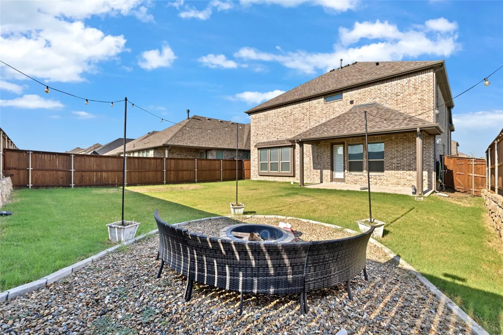 3904 Starlight Creek Drive Celina, TX 75009