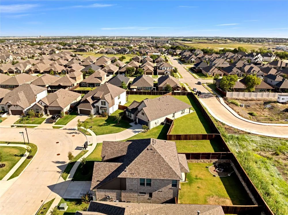 3904 Starlight Creek Drive Celina, TX 75009