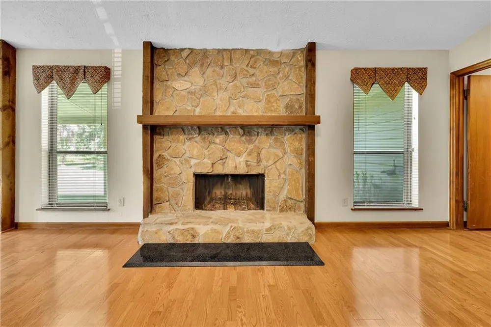 140 Hickory Drive Stockbridge, GA 30281