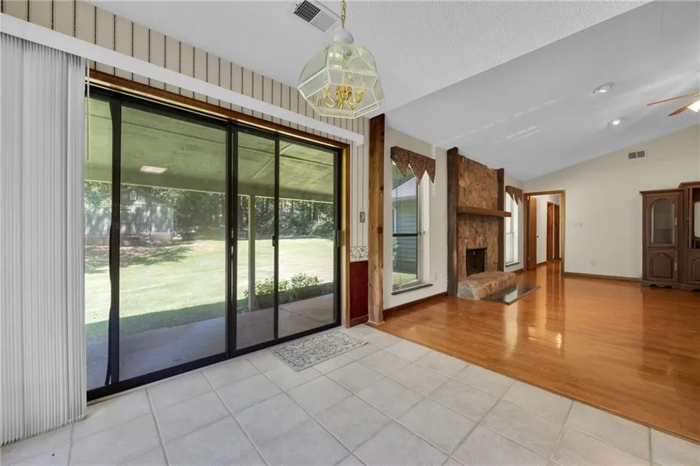140 Hickory Drive Stockbridge, GA 30281