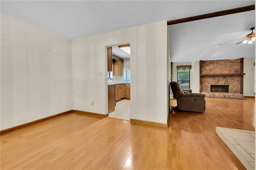 140 Hickory Drive Stockbridge, GA 30281