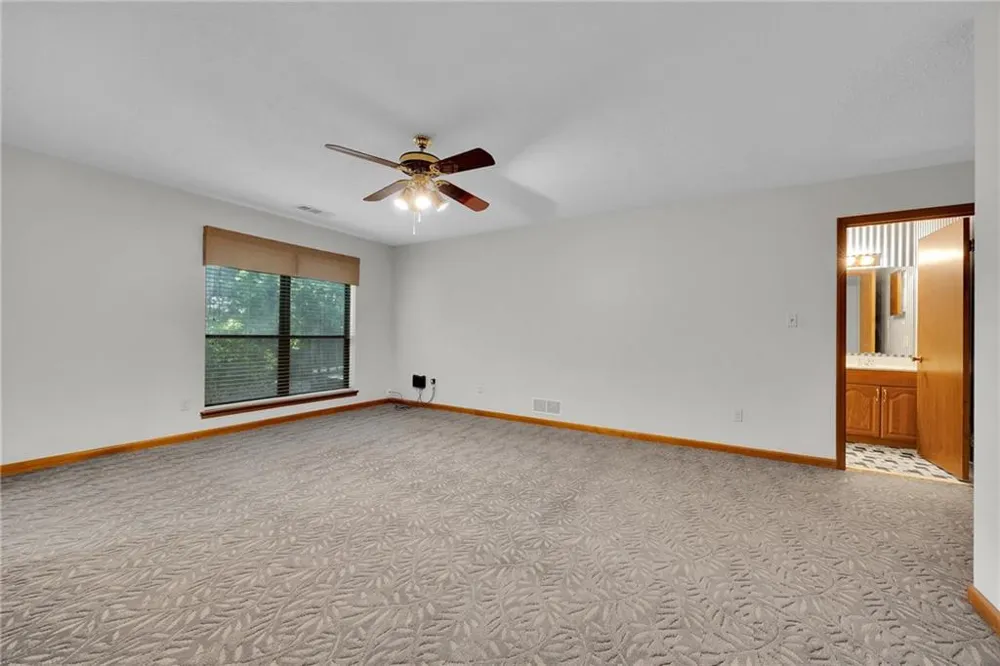 140 Hickory Drive Stockbridge, GA 30281