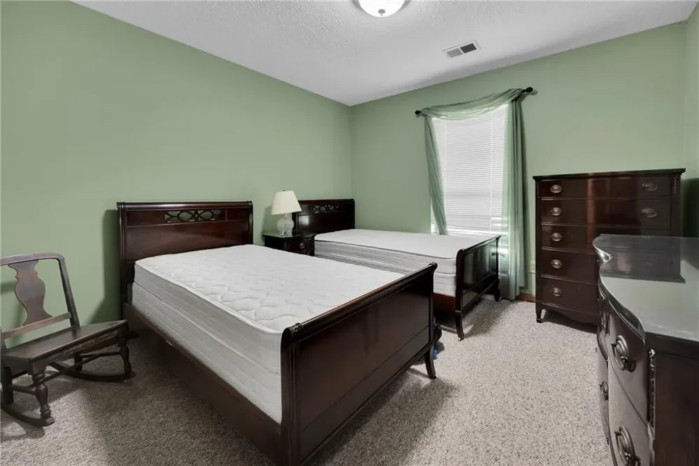 140 Hickory Drive Stockbridge, GA 30281