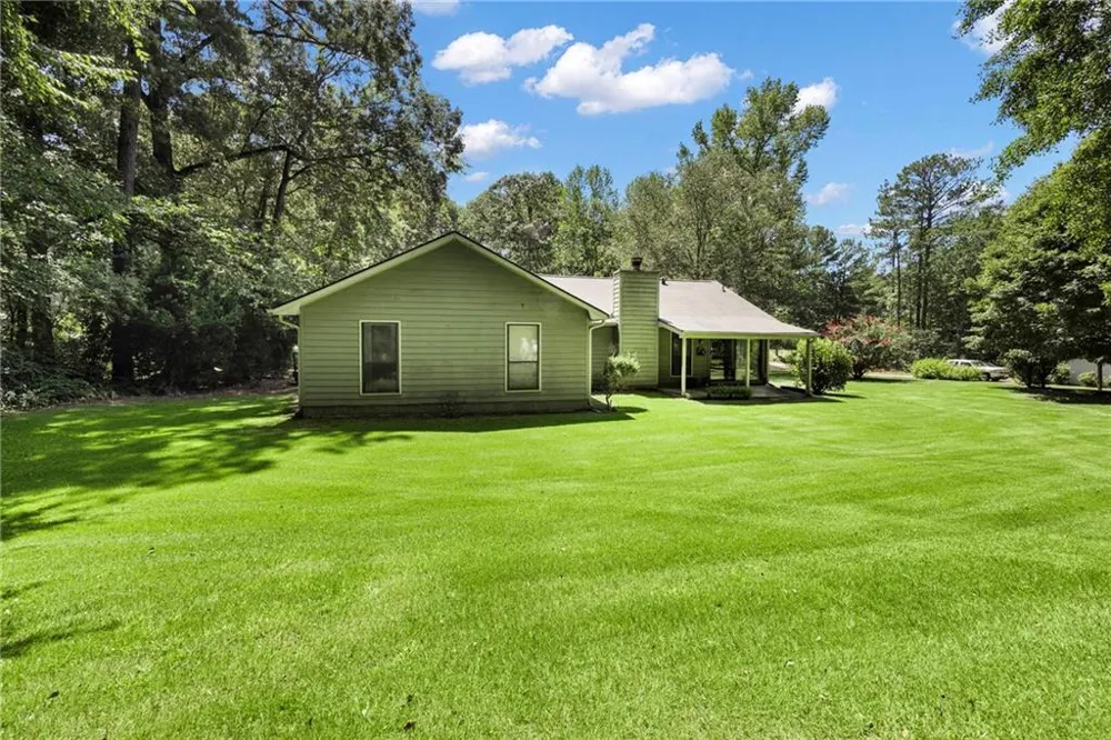 140 Hickory Drive Stockbridge, GA 30281