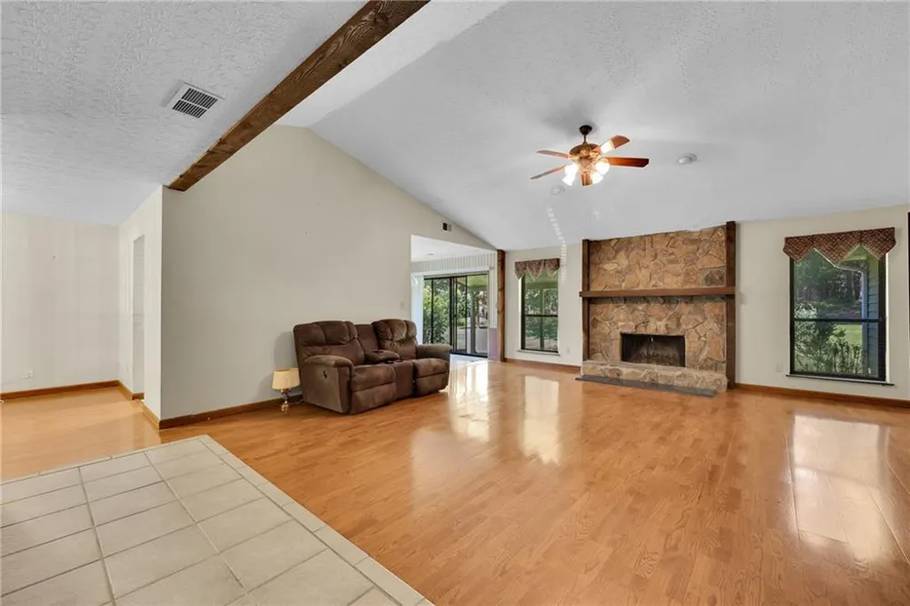 140 Hickory Drive Stockbridge, GA 30281