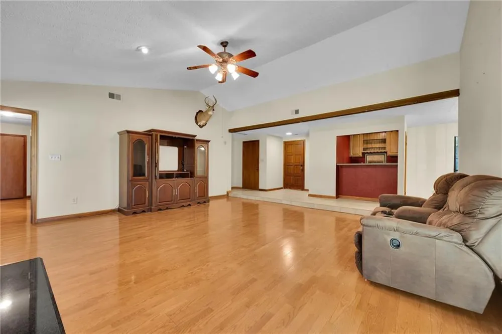 140 Hickory Drive Stockbridge, GA 30281
