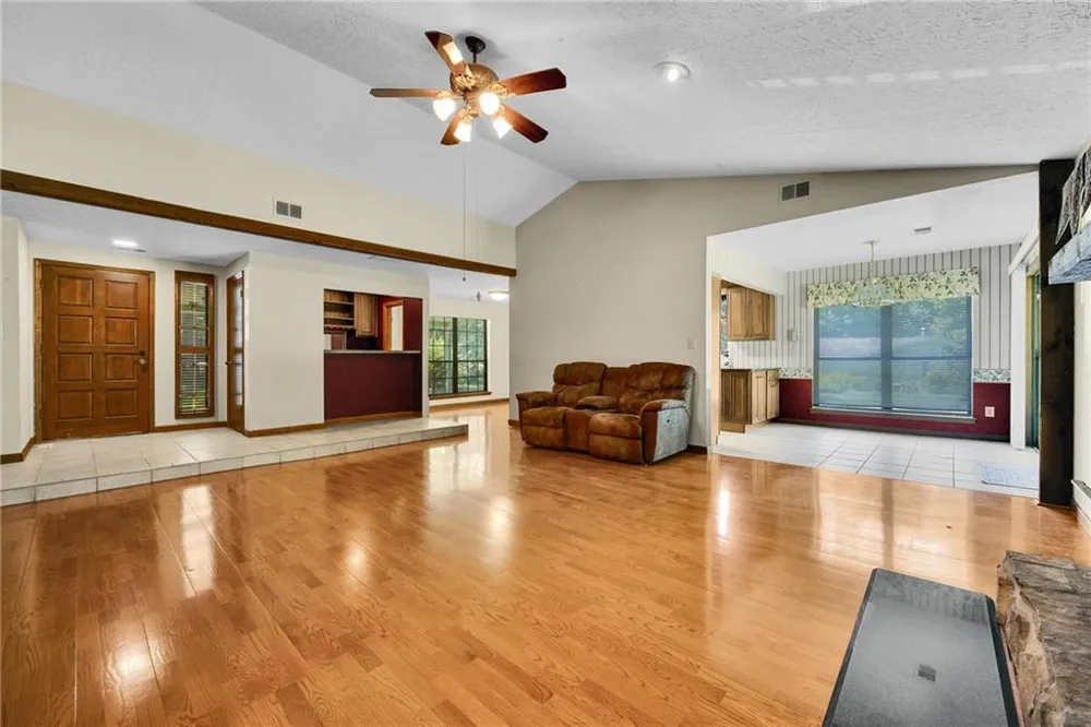 140 Hickory Drive Stockbridge, GA 30281