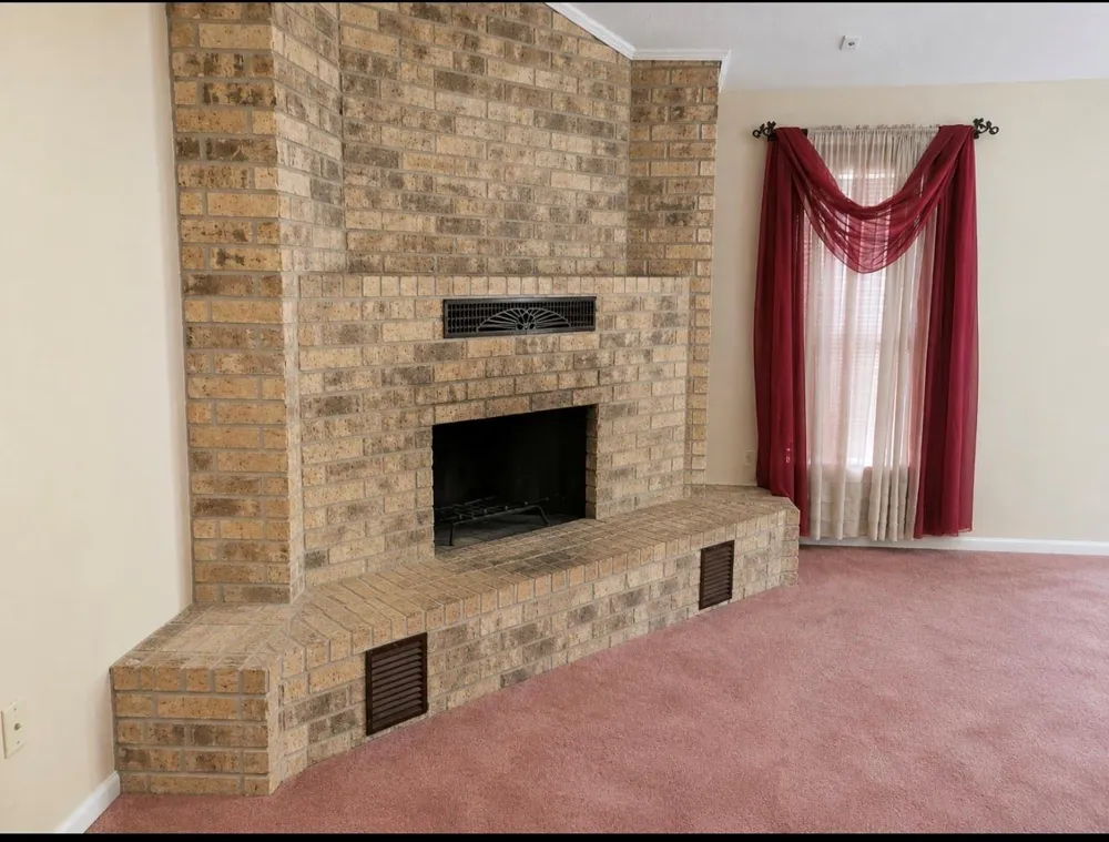 707 Willow Avenue Cleveland, TX 77327