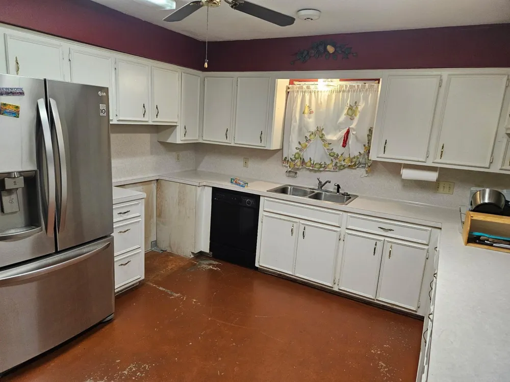 707 Willow Avenue Cleveland, TX 77327