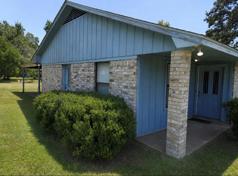 707 Willow Avenue Cleveland, TX 77327