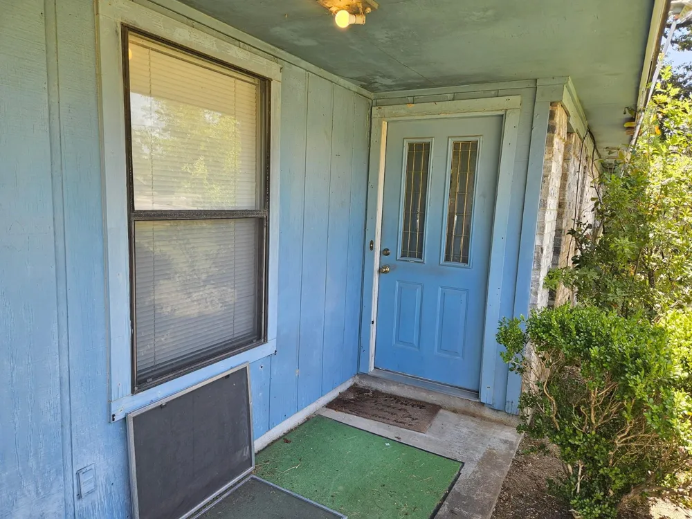 707 Willow Avenue Cleveland, TX 77327