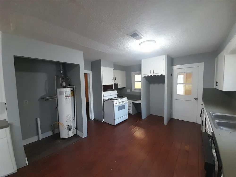 1003 Bob Smith Road Baytown, TX 77521