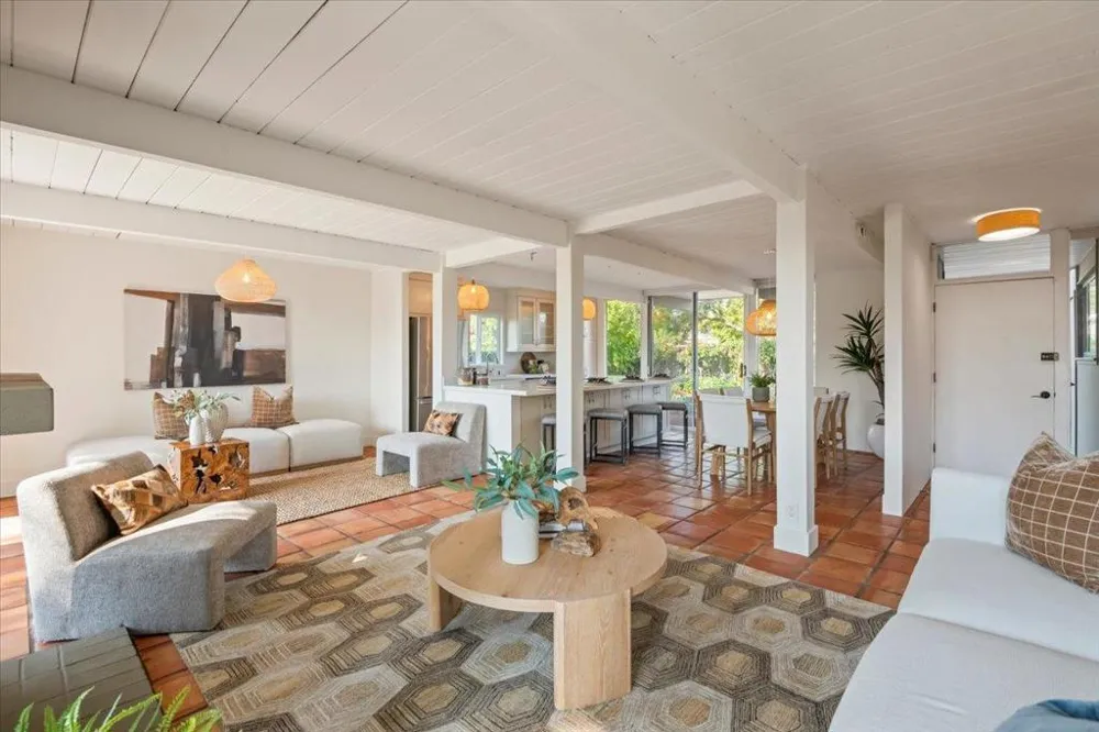 948 Brookgrove Lane Cupertino, CA 95014