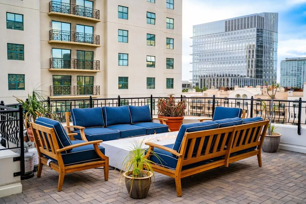 700 W Harbor Dr #705 San Diego, CA 92101