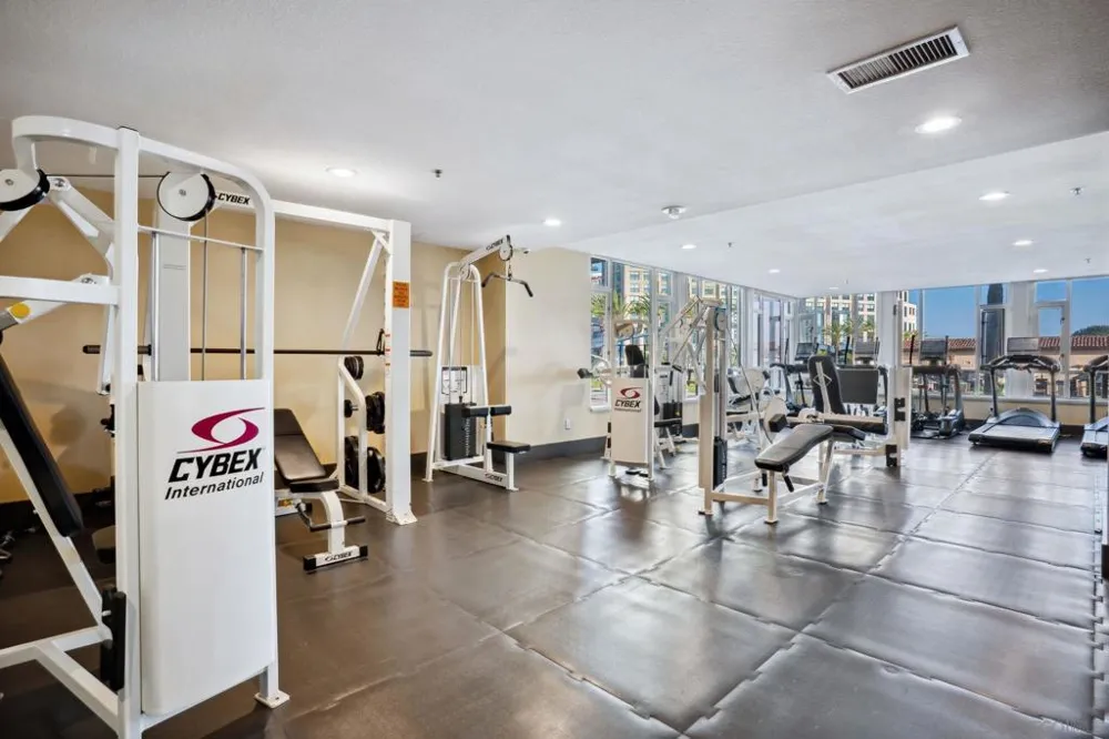 700 W Harbor Dr #705 San Diego, CA 92101
