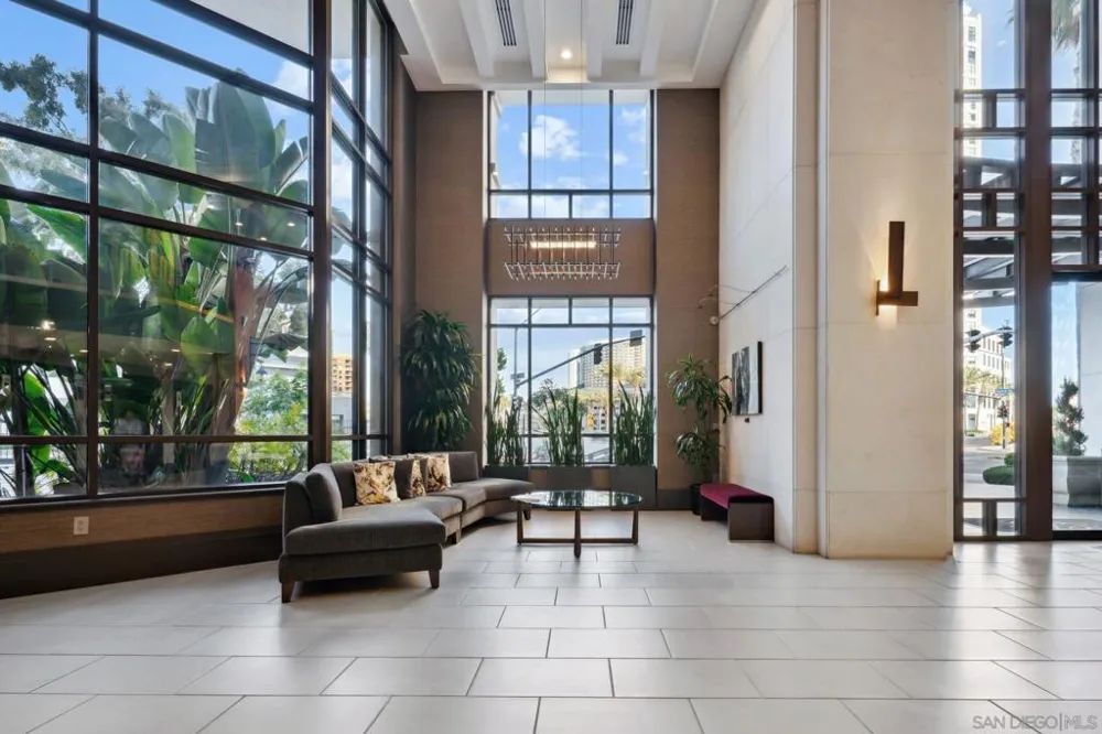700 W Harbor Dr #705 San Diego, CA 92101