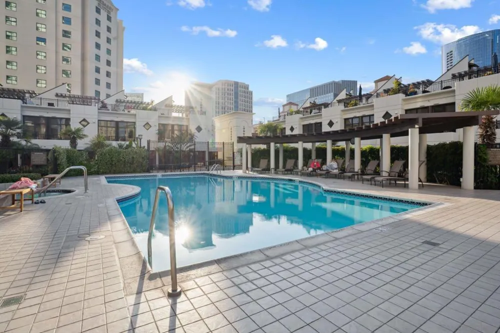 700 W Harbor Dr #705 San Diego, CA 92101