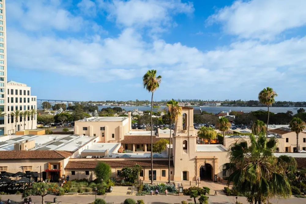 700 W Harbor Dr #705 San Diego, CA 92101