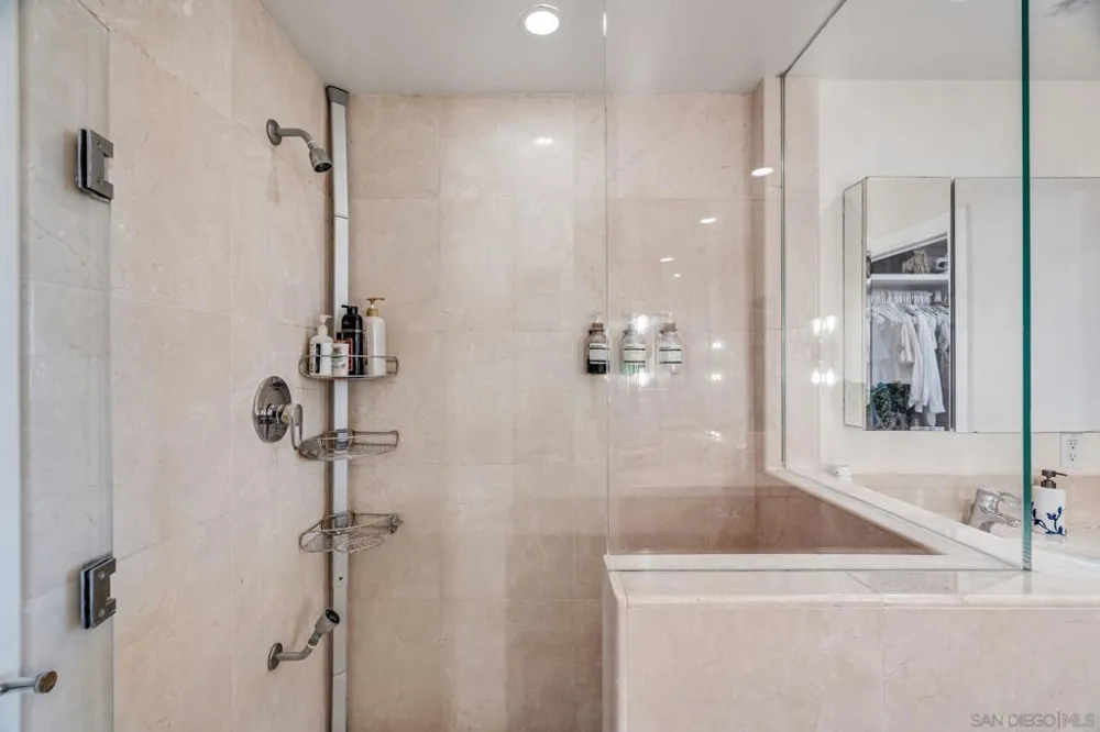 700 W Harbor Dr #705 San Diego, CA 92101