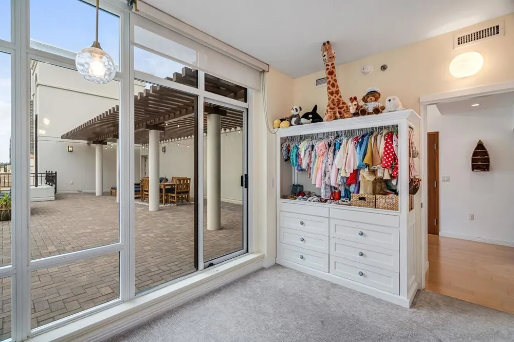 700 W Harbor Dr #705 San Diego, CA 92101