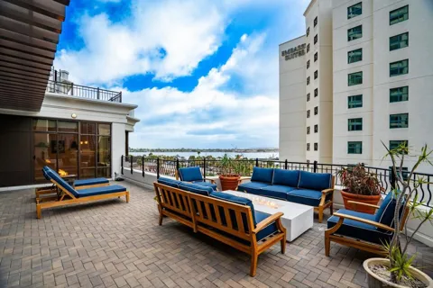 700 W Harbor Dr #705
